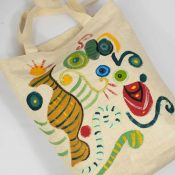Shopper in canapa con disegni fatti a mano ispirati ai quadri di Picasso